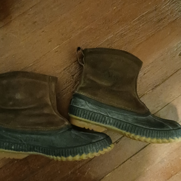 Sorel [Thinsulate] Arapaho Insulated and Waterproof Slip On Boots [mens] - Picture 6 of 6